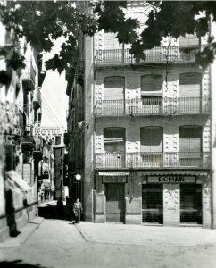 Foto antigua Librería Moisés - Barbastro 002